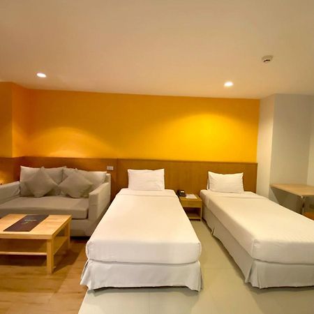 Crystal Jade Hotel Rayong Buitenkant foto