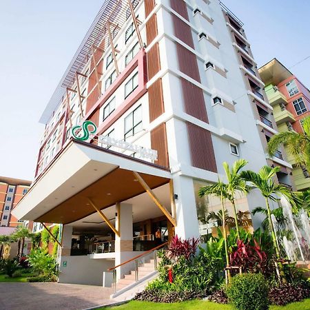 Crystal Jade Hotel Rayong Buitenkant foto
