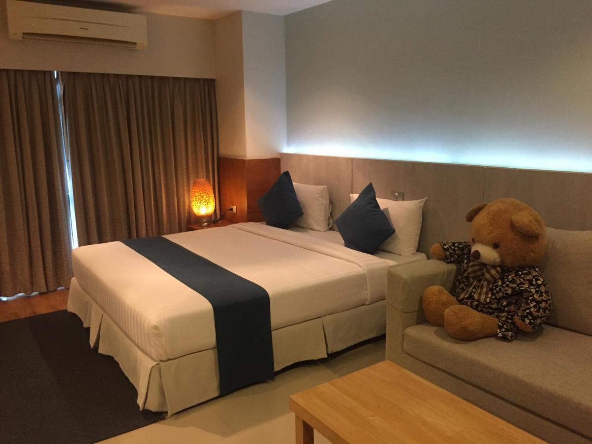 Crystal Jade Hotel Rayong Buitenkant foto