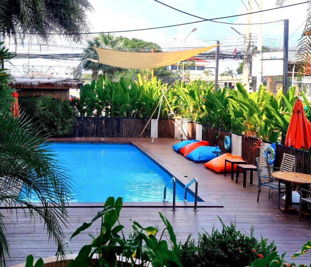 Crystal Jade Hotel Rayong Buitenkant foto