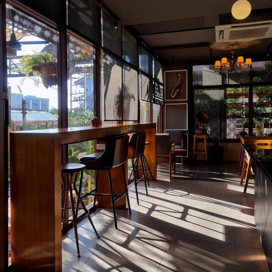 Crystal Jade Hotel Rayong Buitenkant foto