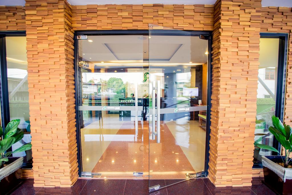 Crystal Jade Hotel Rayong Buitenkant foto